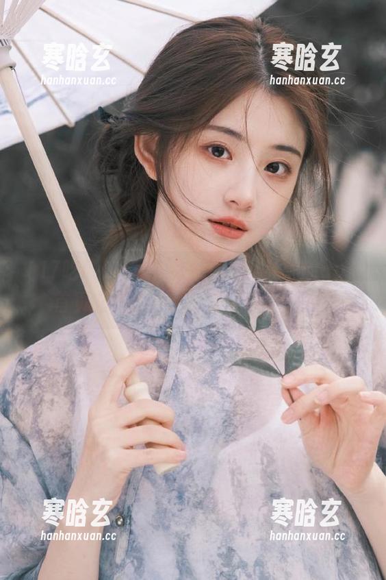17吃瓜 17吃瓜在线播放:让你的app首页充满惊喜,瓜友互动新体验!