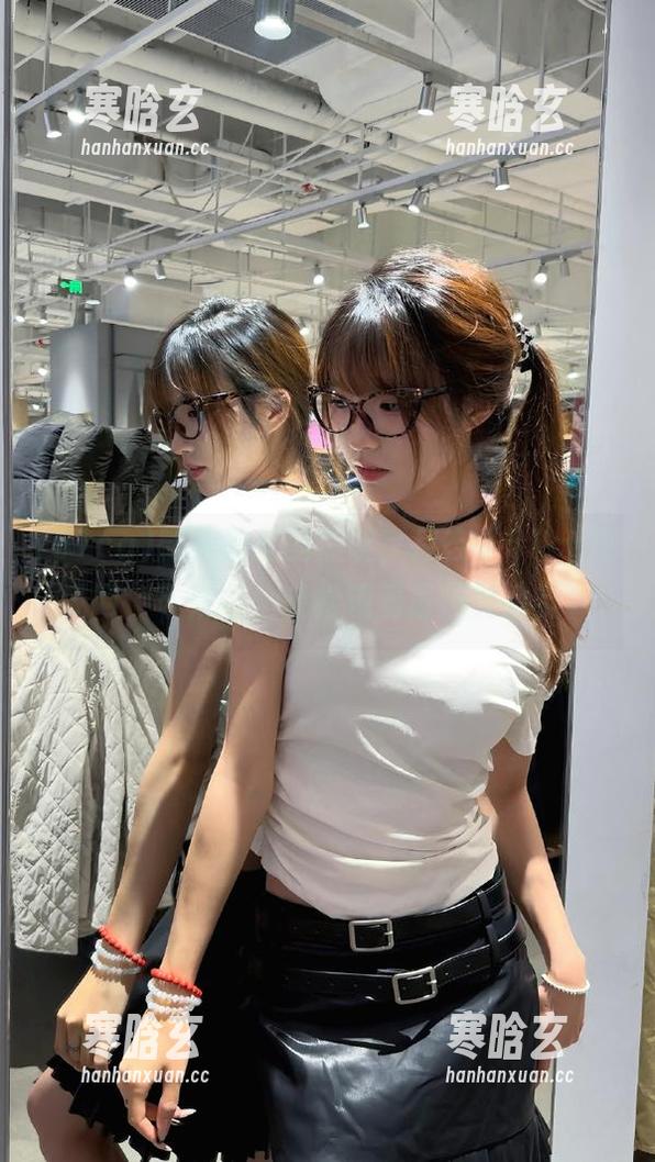 51cg 微信群里的热议,尽在“51cg吃瓜网”苹果版,轻松观看最爆笑八卦!