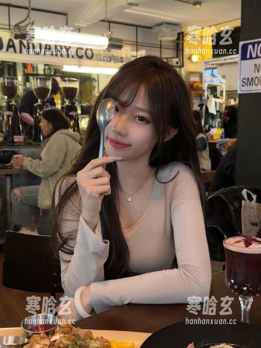 51吃瓜 在51吃瓜fun入口,动漫游戏和吃瓜故事交织,畅享无限精彩!