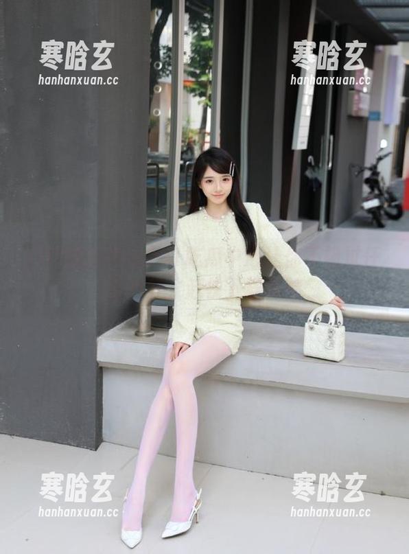 91吃瓜中心 91吃瓜中心让你不错过任何八卦,赶快下载体验