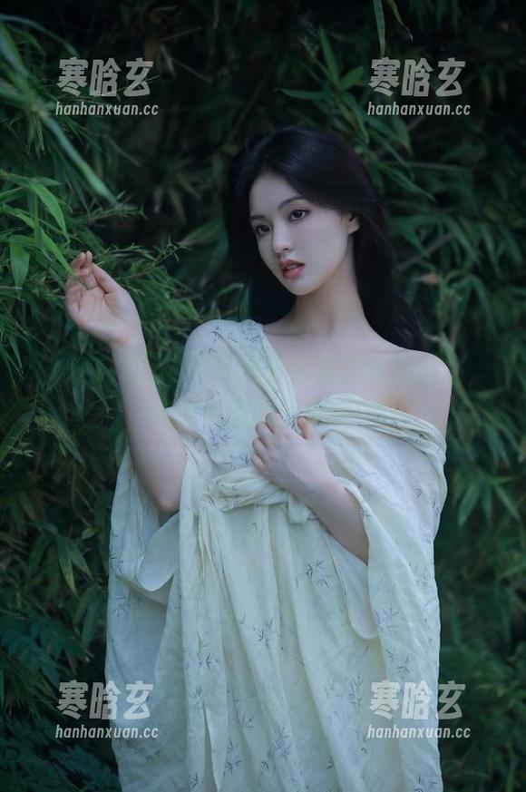 在zztt11上分享最新吃瓜动态，成为最潮的围观者！