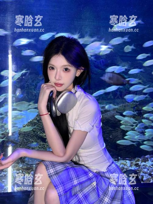 人人吃瓜网 最新八卦揭晓,人人吃瓜网带你领略明星背后的鲜为人知的故事。