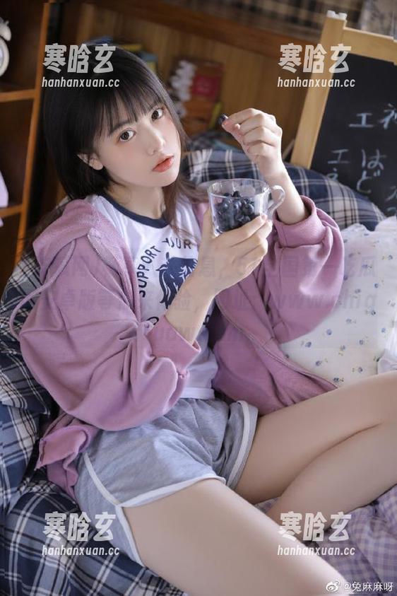 吃瓜网 畅享八卦信息,51全国第一吃瓜网安卓版等你来体验,网址:www.chiguaw.com