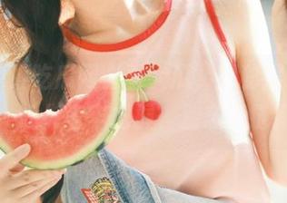 吃瓜网必看大瓜，揭秘娱乐圈内幕，让你牢牢把握，别忘了链接！