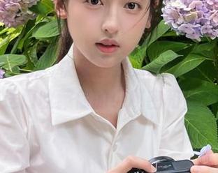 快来“我要吃瓜群”，通过传送门收藏你的小秘密和八卦！