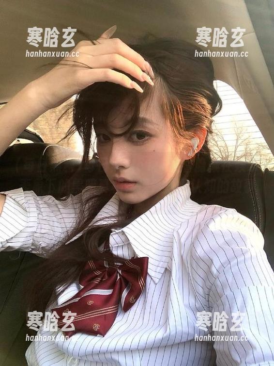 每日黑料51：观看隐藏在娱乐表象下的黑暗真相，探索颠覆认知的故事。