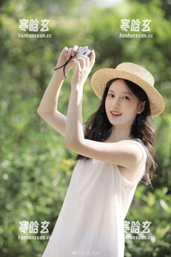 黑料社 黑料社app登录,网址助你轻松获取明星八卦与揭秘趣事!
