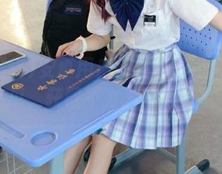 安卓用户快来下载黑料网络吃瓜，获取不为人知的真相